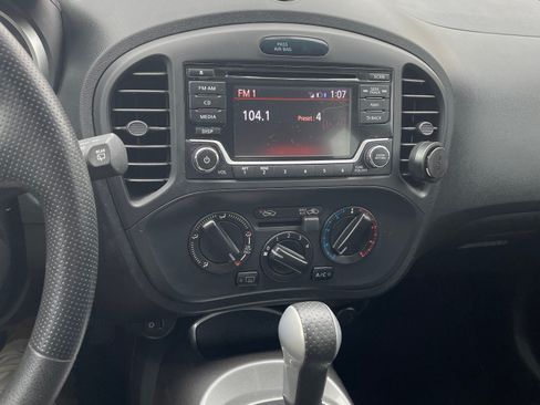 Used 2016 Nissan Juke S image 29