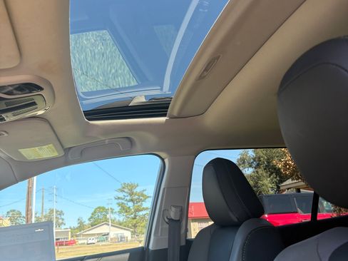 Used 2021 Subaru Outback Onyx Edition XT image 6