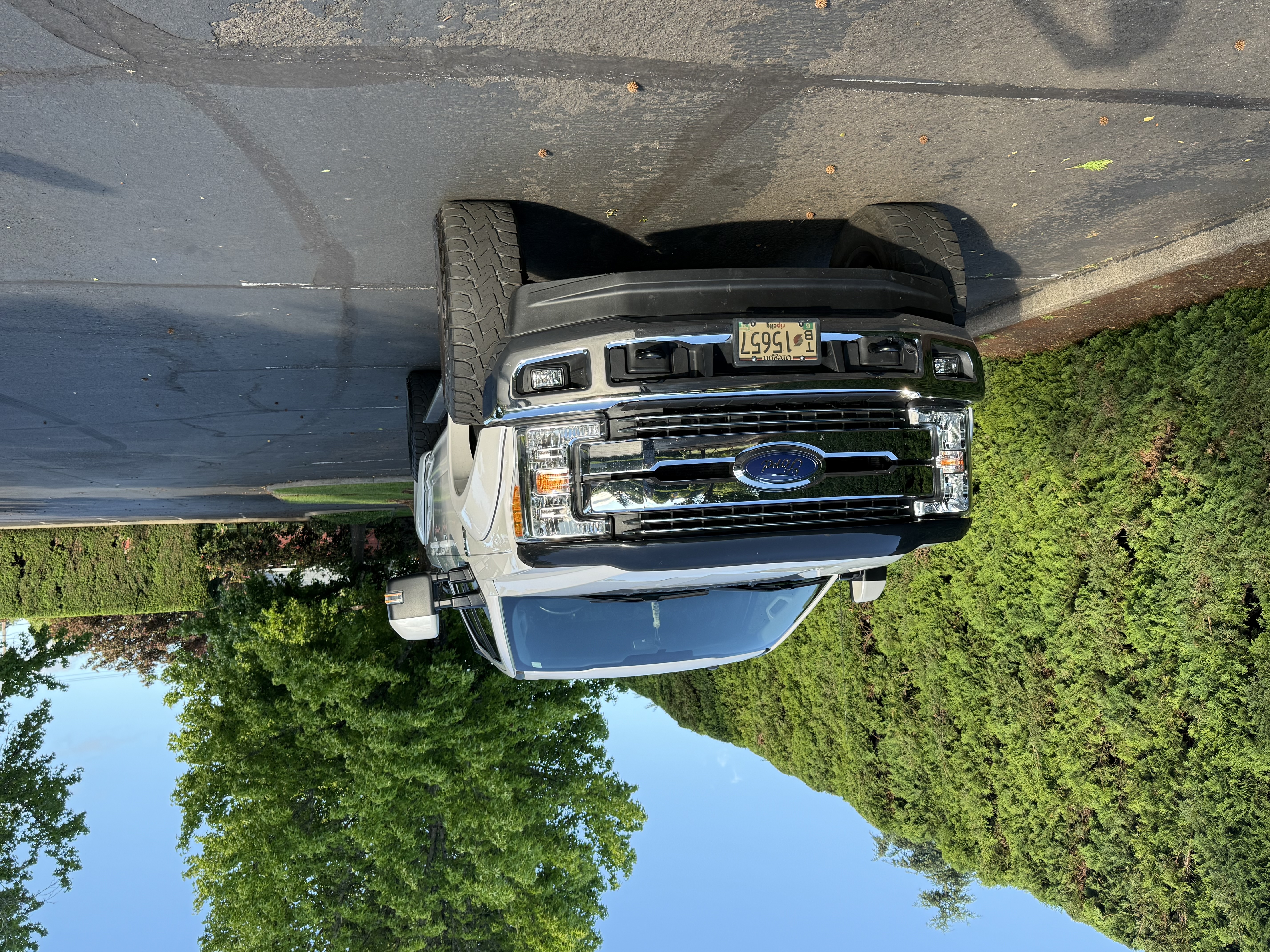 Used 2017 Ford F350 Lariat w/ Camper Package AWD/4WD image 13