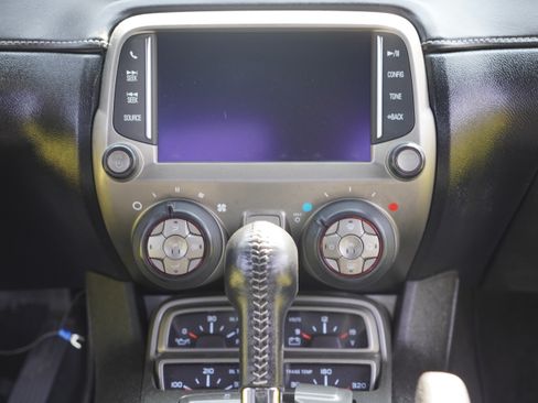 Used 2013 Chevrolet Camaro SS RWD image 18