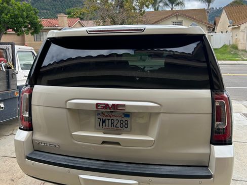 Used 2015 GMC Yukon SLT w/ Open Road Package image 9