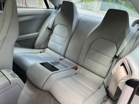 Used 2010 Mercedes-Benz E 350 Coupe image 13