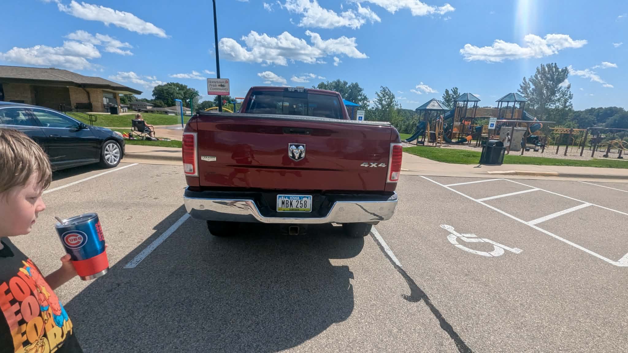 Used 2018 RAM 2500 Laramie w/ Off Road Package AWD/4WD image 2