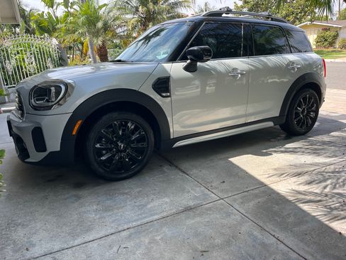 Used 2021 MINI Cooper Countryman image 4