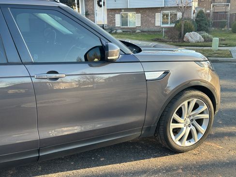 Used 2017 Land Rover Discovery HSE Luxury image 20