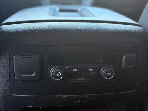 Used 2017 Chevrolet Tahoe LS image 17