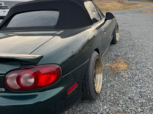 Used 2003 MAZDA MX-5 Miata LS image 5