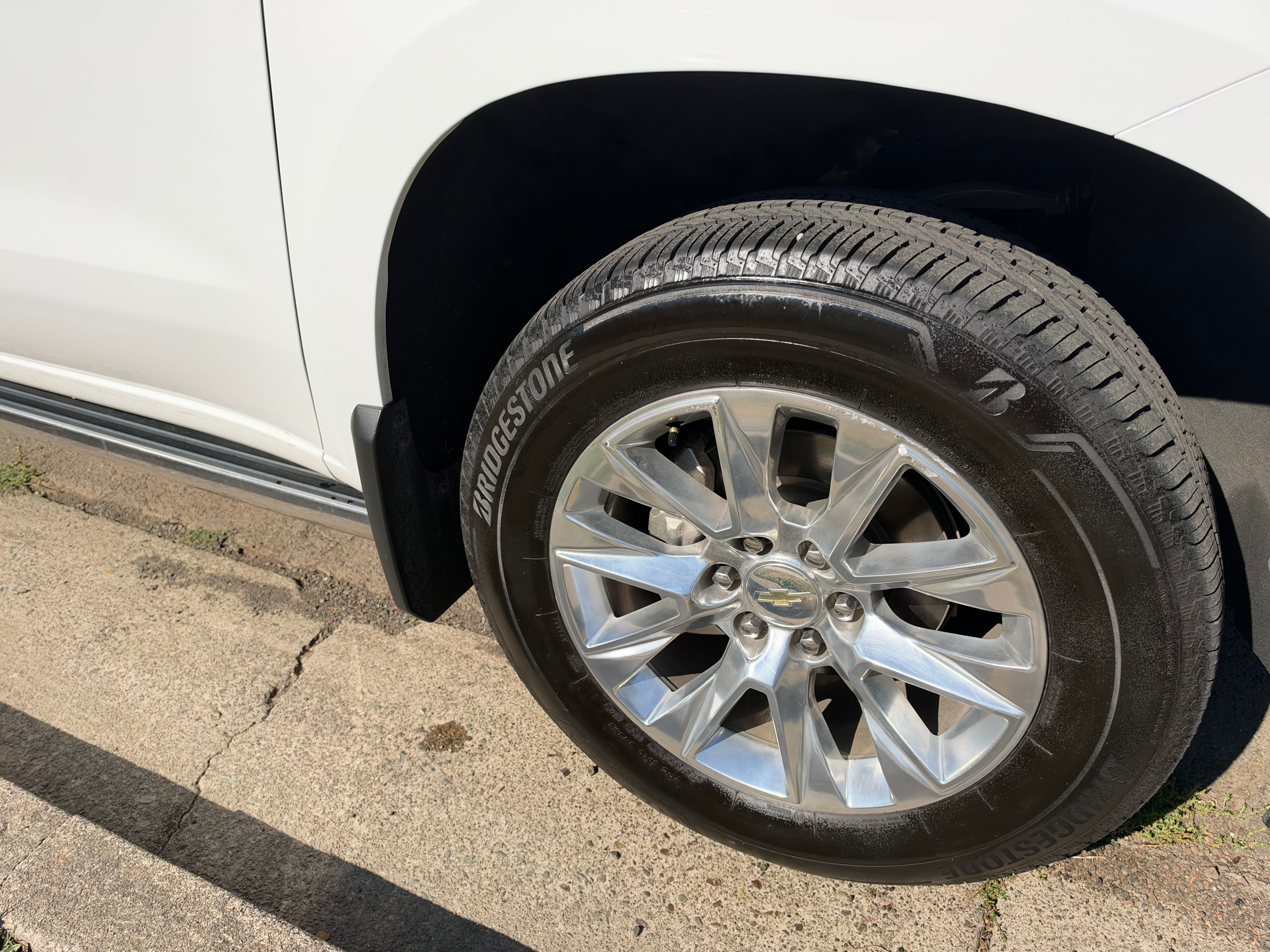 Used 2021 Chevrolet Silverado 1500 LTZ w/ LTZ Premium Package AWD/4WD image 9