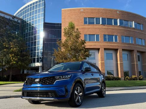 Used 2021 Kia Sorento S image 14