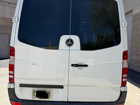 Used 2016 Mercedes-Benz Sprinter 2500 image 5