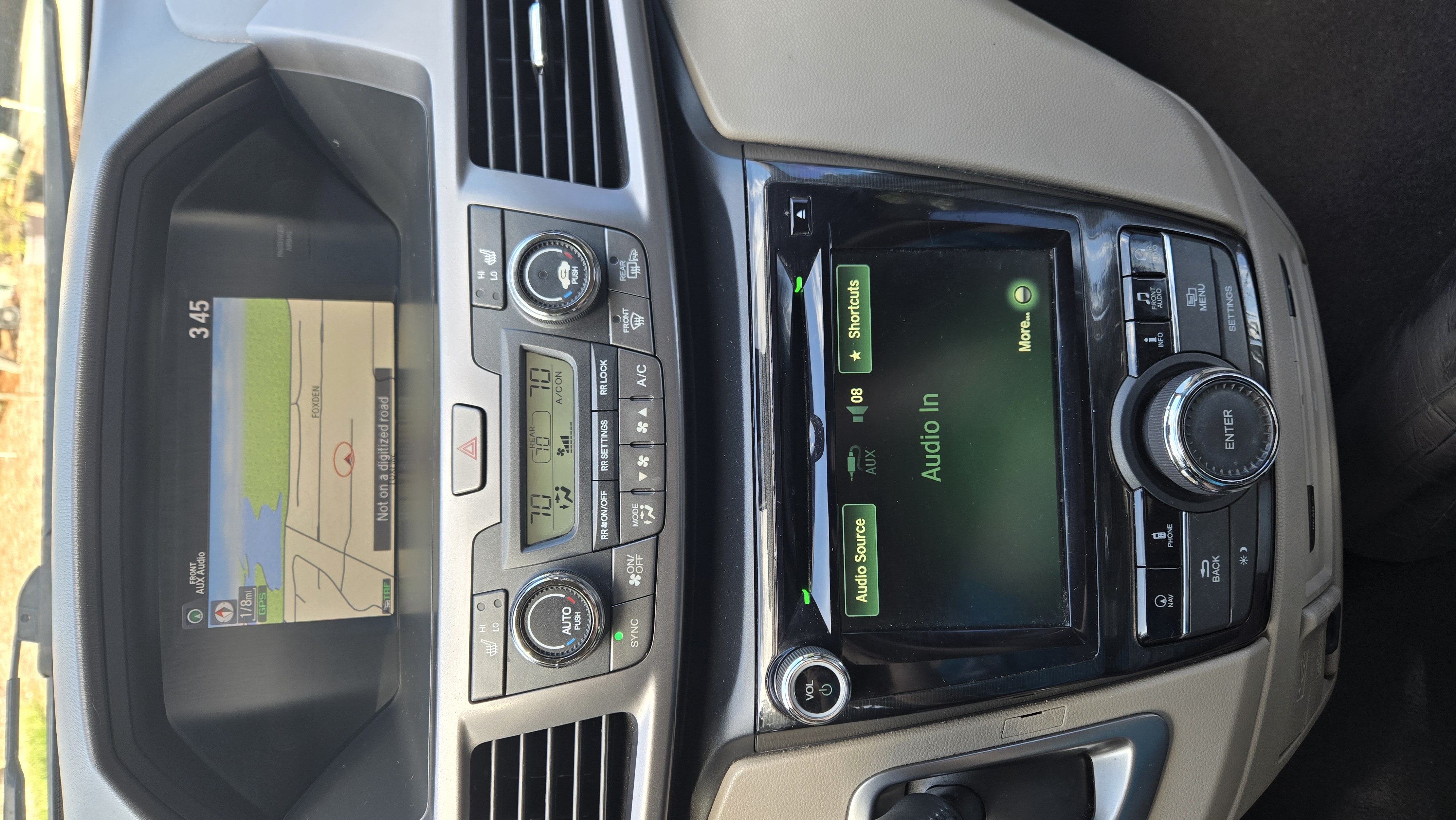 Used 2014 Honda Odyssey Touring Elite image 6