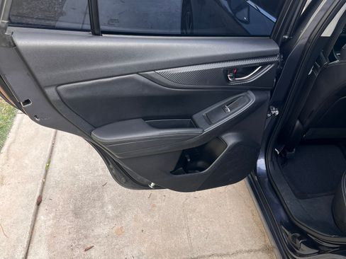 Used 2017 Subaru Impreza 2.0i Limited image 20