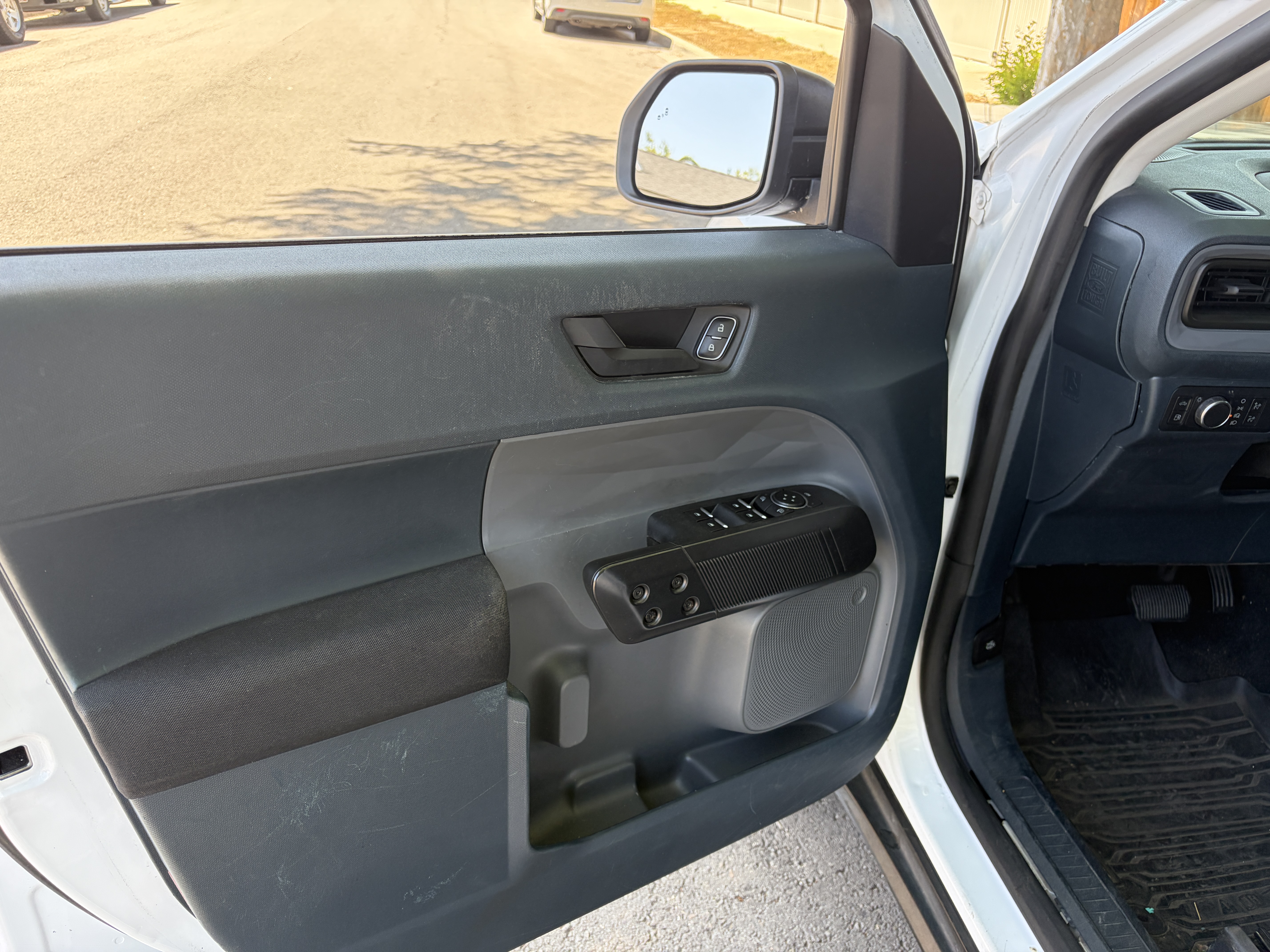 Used 2022 Ford Maverick XL FWD image 10