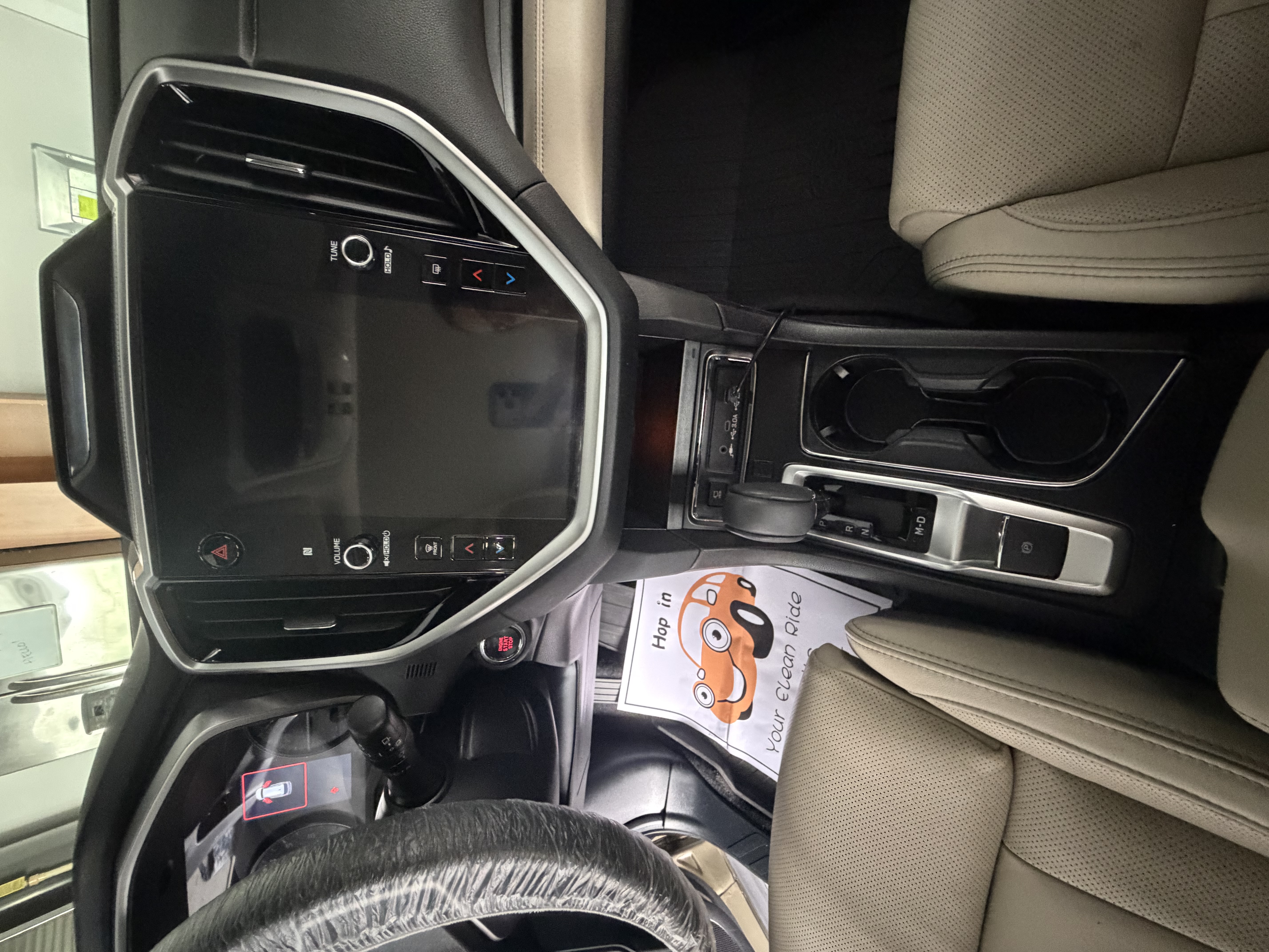 Used 2024 Subaru Ascent Limited w/ Technology Package AWD/4WD image 8