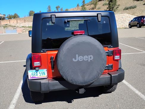 Used 2009 Jeep Wrangler X image 9