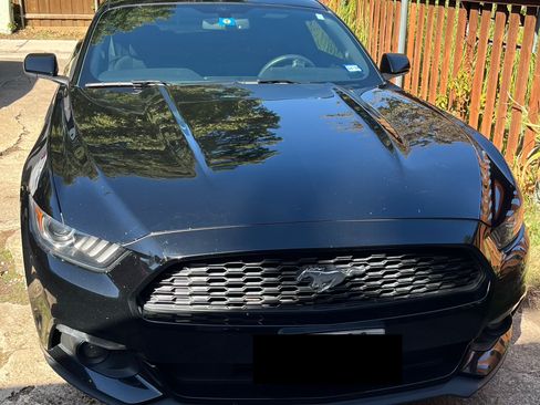Used 2015 Ford Mustang Coupe w/ Equipment Group 051A image 4
