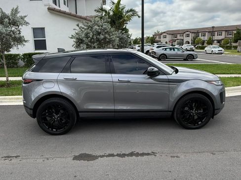 Used 2020 Land Rover Range Rover Evoque SE image 9