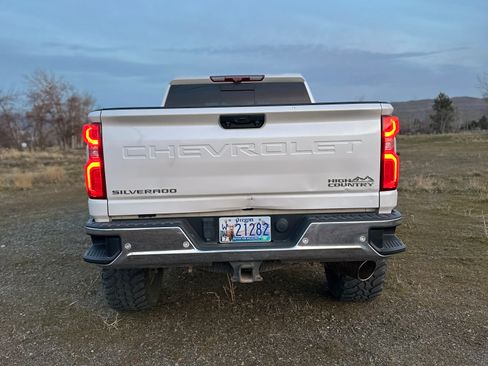 Used 2020 Chevrolet Silverado 3500 High Country w/ Z71 Off-Road Package image 26