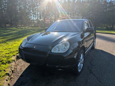 Used 2006 Porsche Cayenne Turbo S image 5