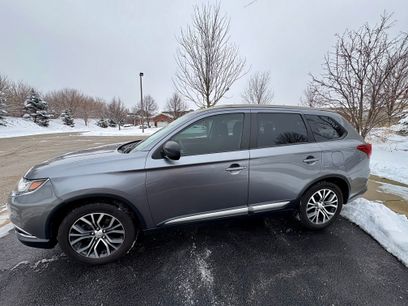 Used 2018 Mitsubishi Outlander ES