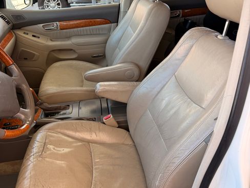 Used 2004 Lexus GX 470 image 8