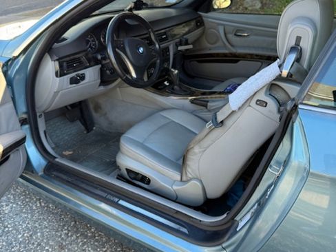 Used 2007 BMW 328i Convertible image 10