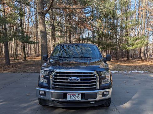 Used 2015 Ford F150 XLT w/ Equipment Group 302A Luxury image 11