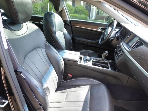 Used 2015 Hyundai Genesis 3.8 w/ Option Group 04 image 14