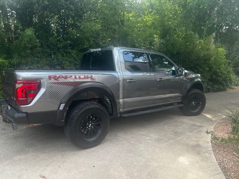 Used 2024 Ford F150 Raptor image 5