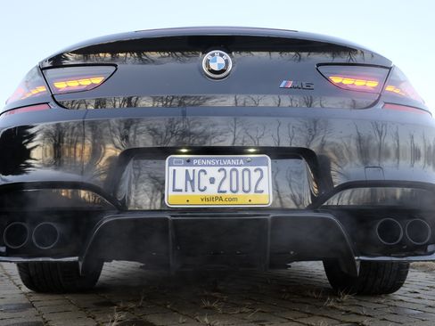 Used 2016 BMW M6 Convertible image 11