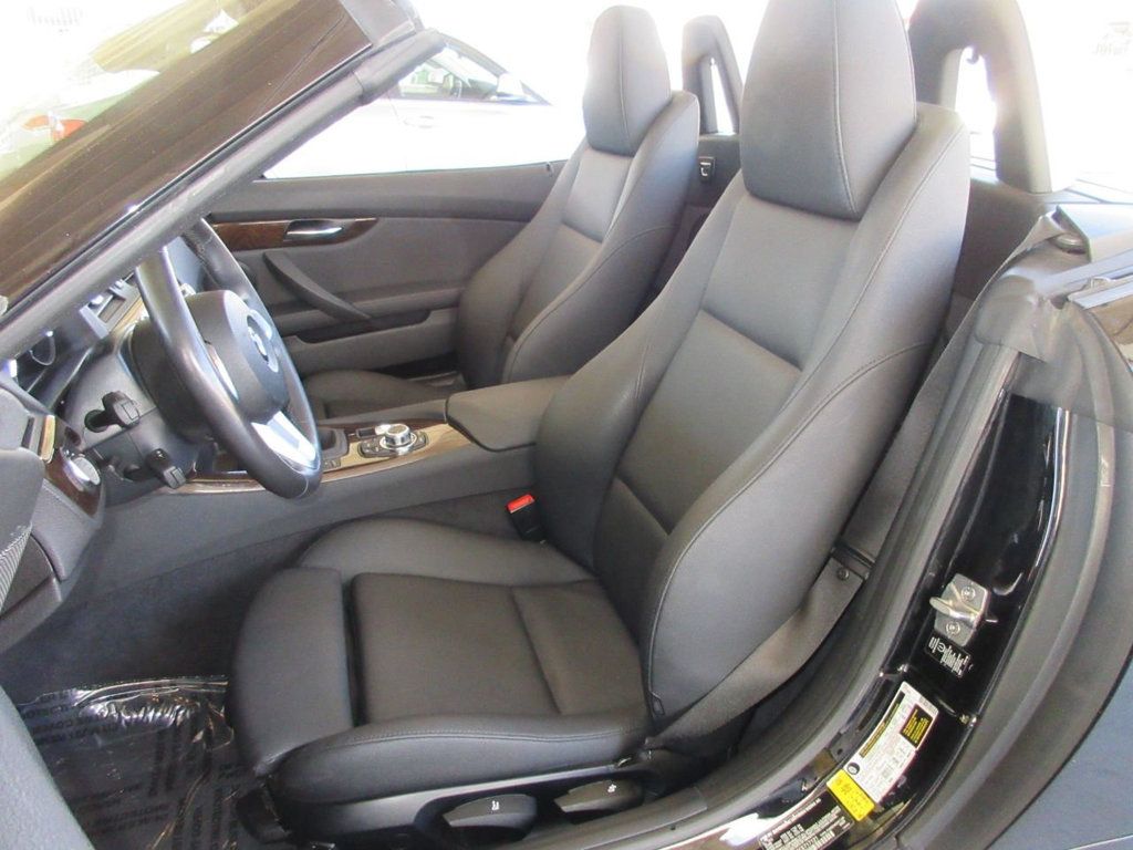 Used 2012 BMW Z4 sDrive28i RWD image 5