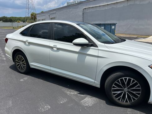 Used 2020 Volkswagen Jetta SE FWD image 23