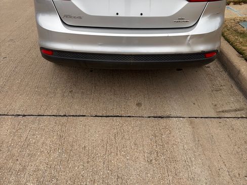 Used 2013 Ford Focus SE image 4