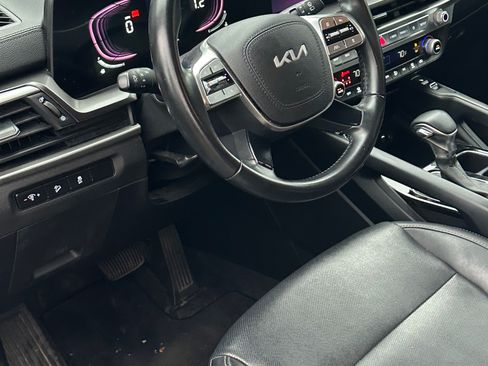 Used 2023 Kia Telluride S image 5