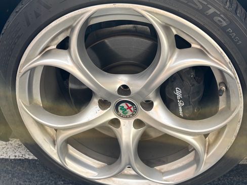 Used 2018 Alfa Romeo Giulia Ti Sport w/ Quick Order Package 22U Sport image 14