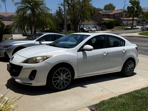 Used 2012 MAZDA MAZDA3 s Grand Touring FWD image 2