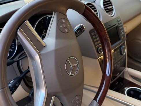 Used 2011 Mercedes-Benz ML 350 4MATIC image 1