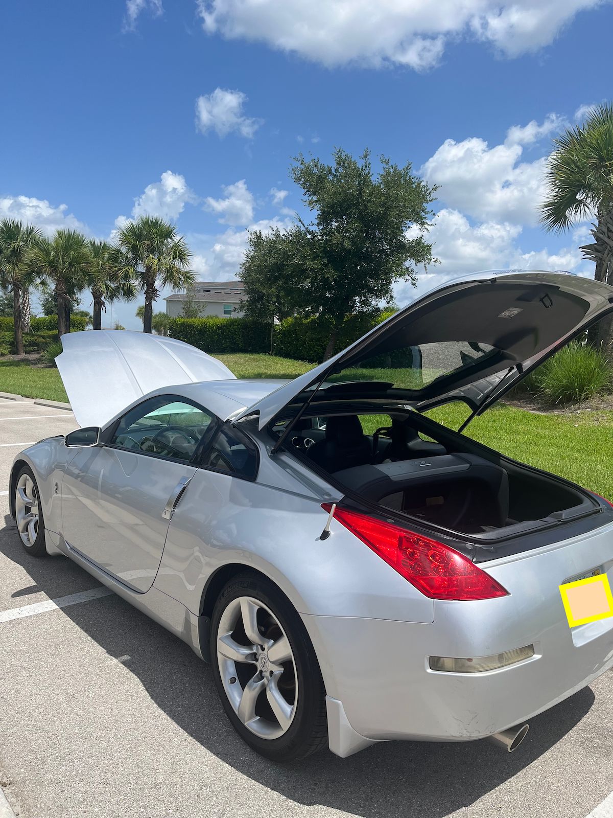 Used 2006 Nissan 350Z Touring w/ (N93) Cargo Convenience Pkg RWD image 10