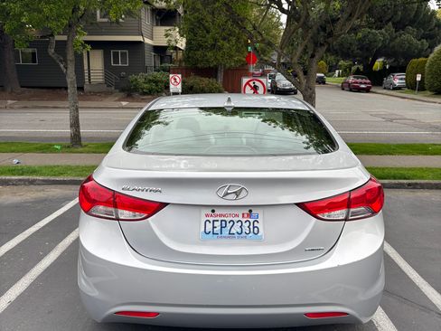 Used 2011 Hyundai Elantra Limited image 5