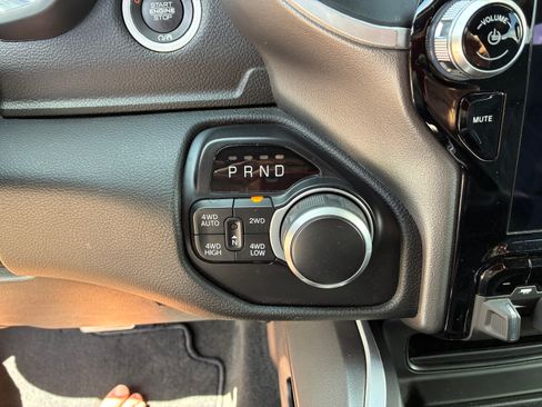 Used 2022 RAM 1500 Big Horn image 8