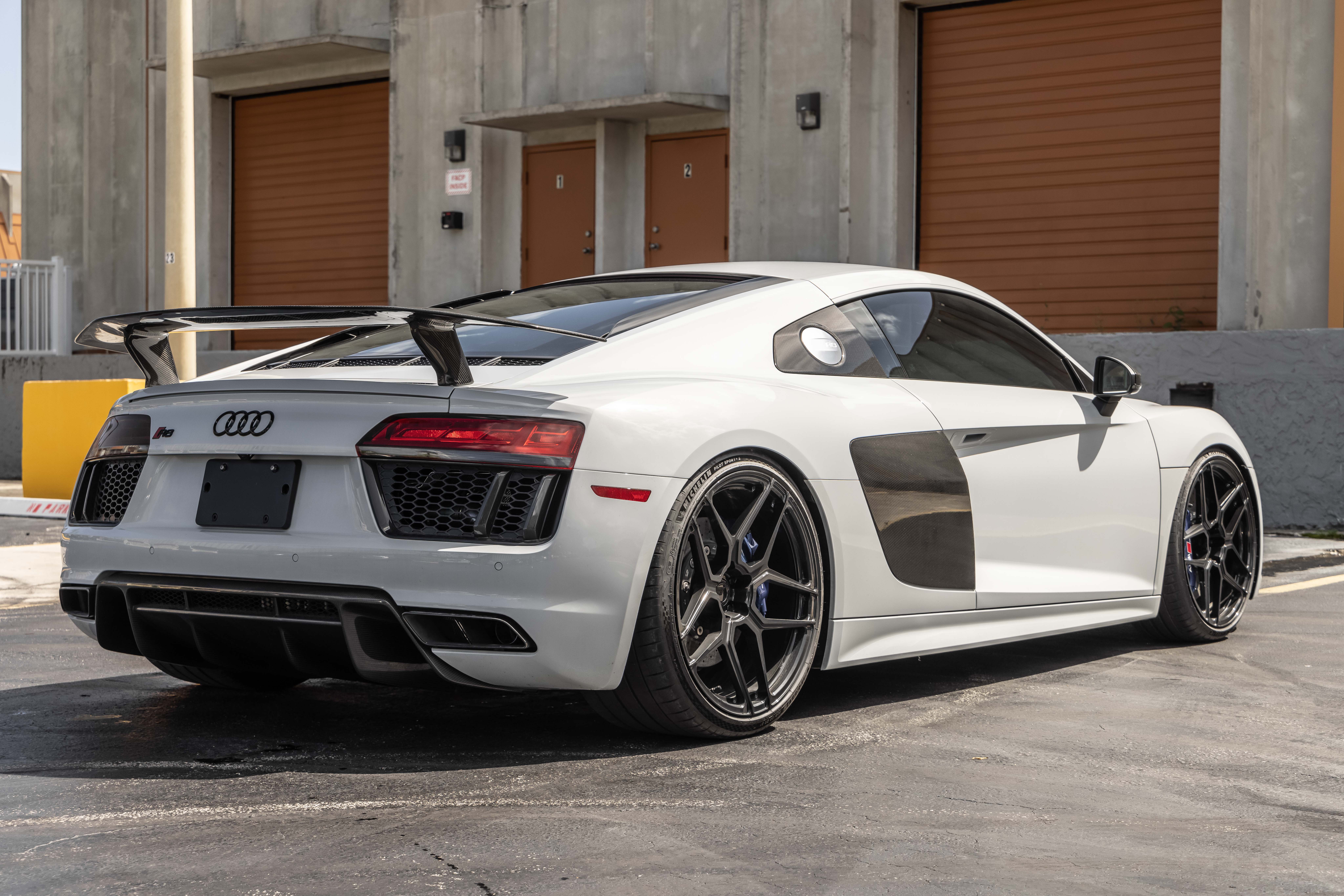 Used 2017 Audi R8 V10 plus AWD/4WD image 10