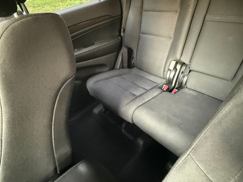 Used 2011 Jeep Grand Cherokee Laredo AWD/4WD image 10