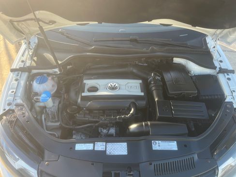 Used 2013 Volkswagen Eos Komfort image 10
