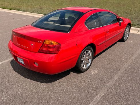 Used 2002 Chrysler Sebring LXi FWD image 5