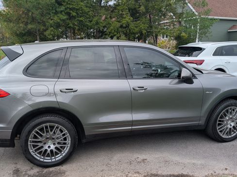 Used 2015 Porsche Cayenne Diesel image 5