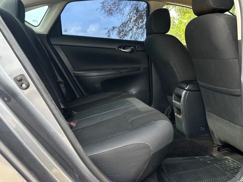 Used 2016 Nissan Sentra S image 12
