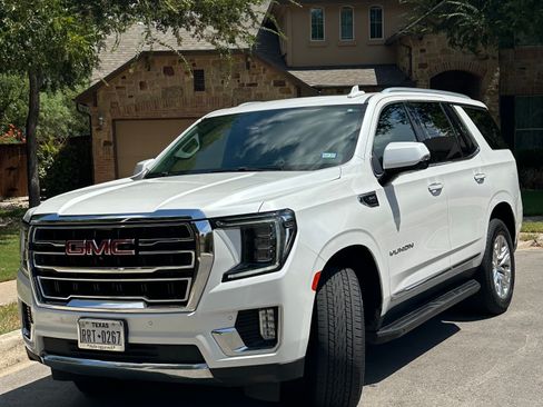 Used 2022 GMC Yukon SLT w/ SLT Premium Package AWD/4WD image 1