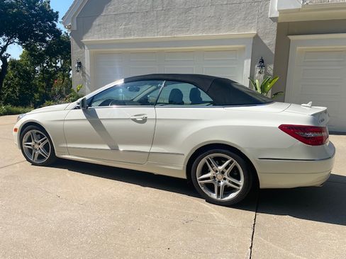 Used 2011 Mercedes-Benz E 350 Cabriolet image 16