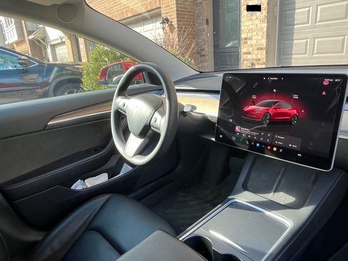 Used 2023 Tesla Model 3 Standard Range image 15