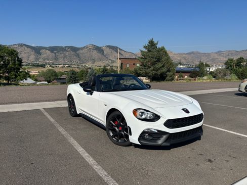 Used 2017 FIAT 124 Spider Abarth RWD image 1